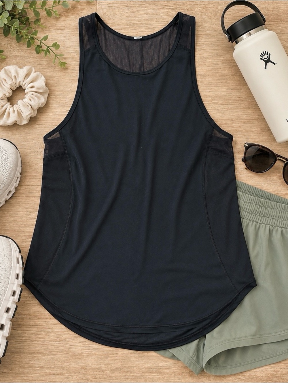 lululemon athletica Black Sculpt Tank Mesh-Back Active Tank Size 4